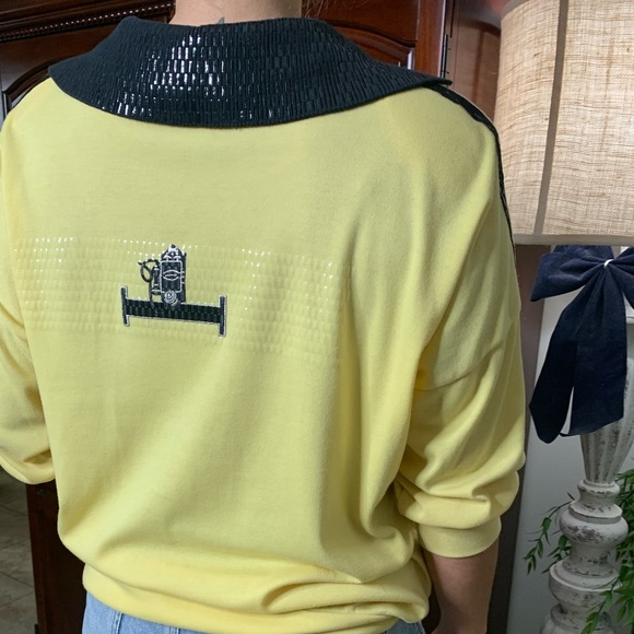 50’s Vintage Telephone Top - Picture 6 of 9